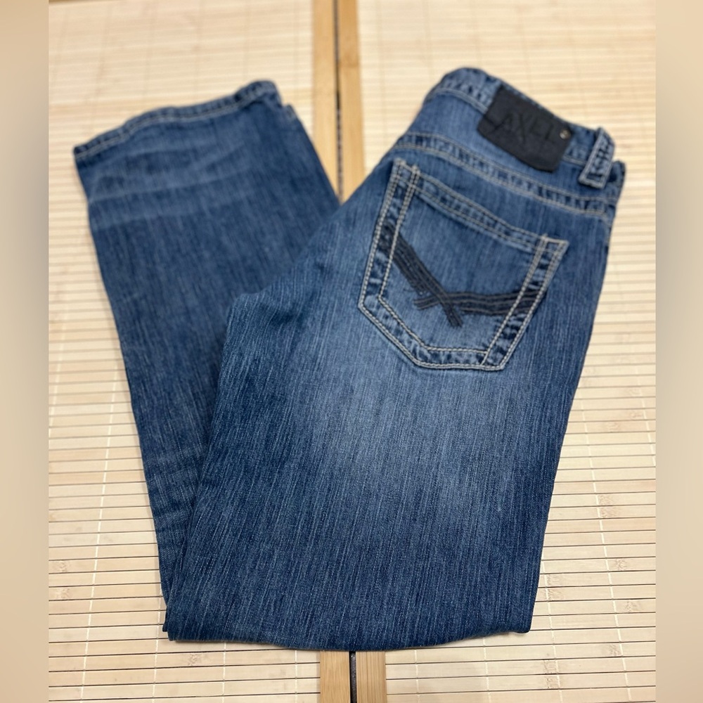 axel jeans relaxed straight
Size: 30x30